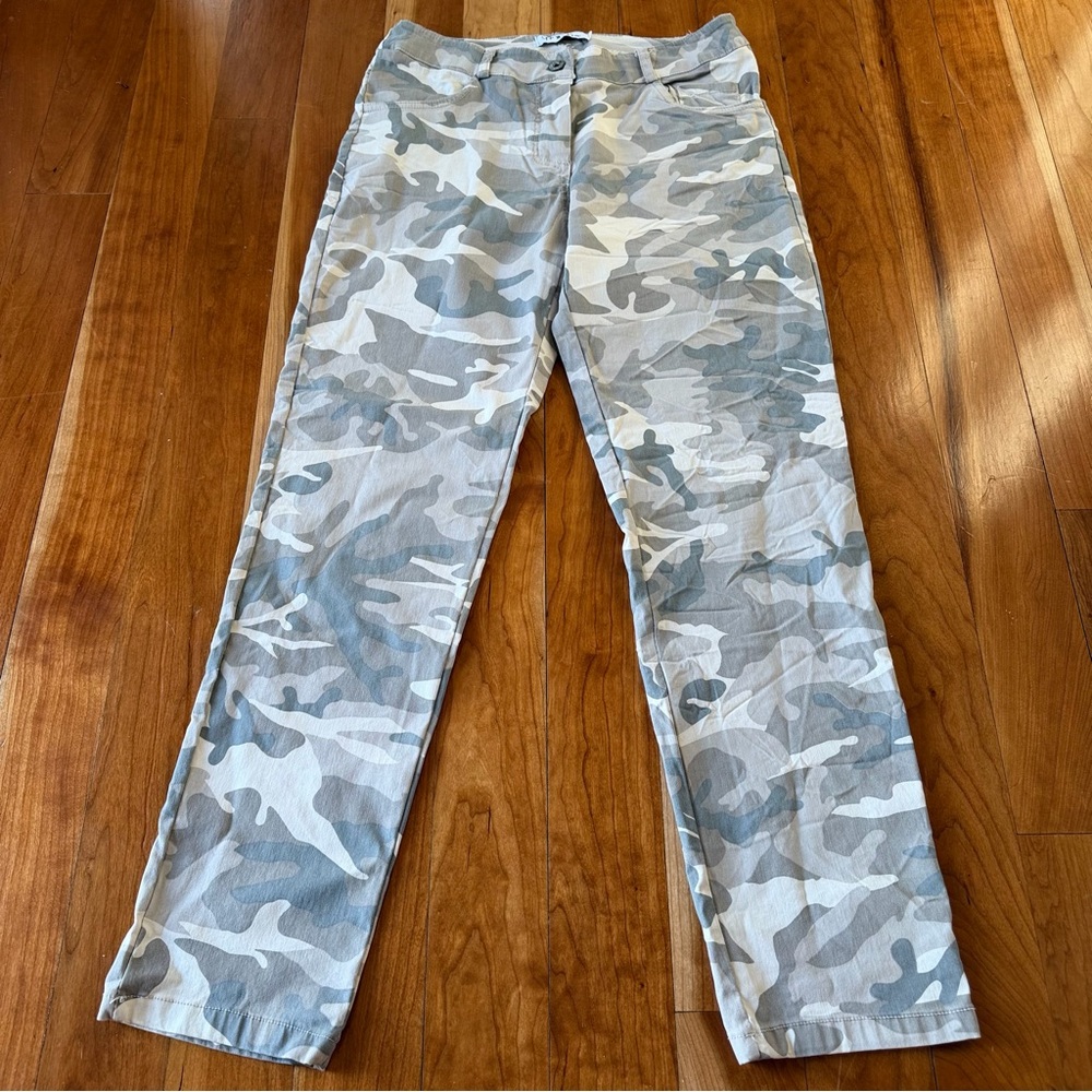 Gigi Moda‎ women’s camo pants made in Italy size large great condition